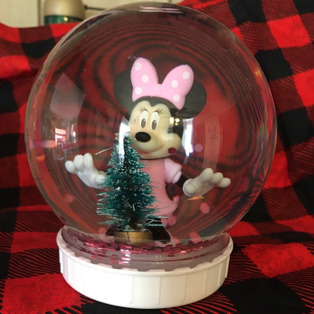 snowglobes